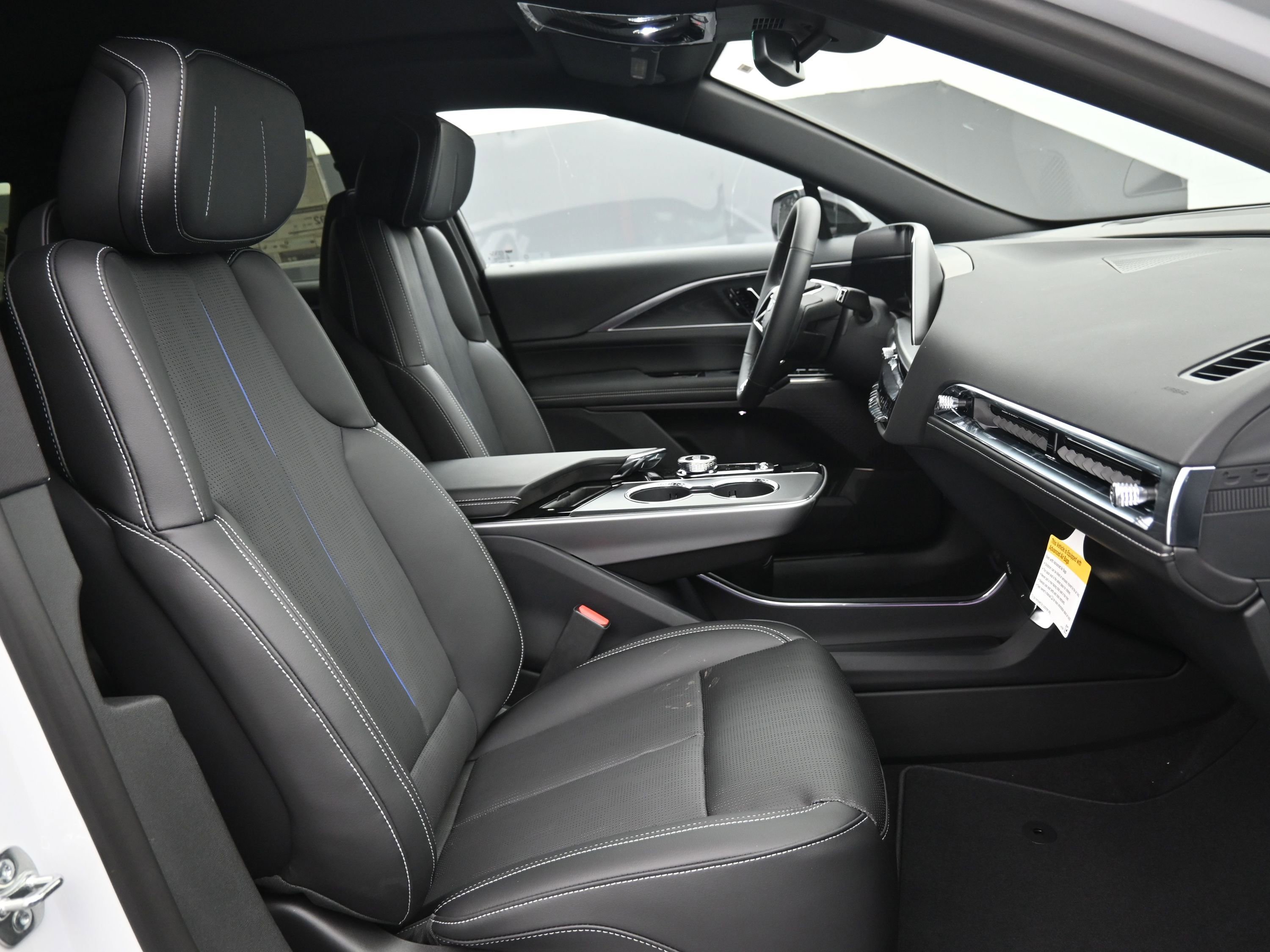 New 2025 Cadillac Lyriq Sport image 13