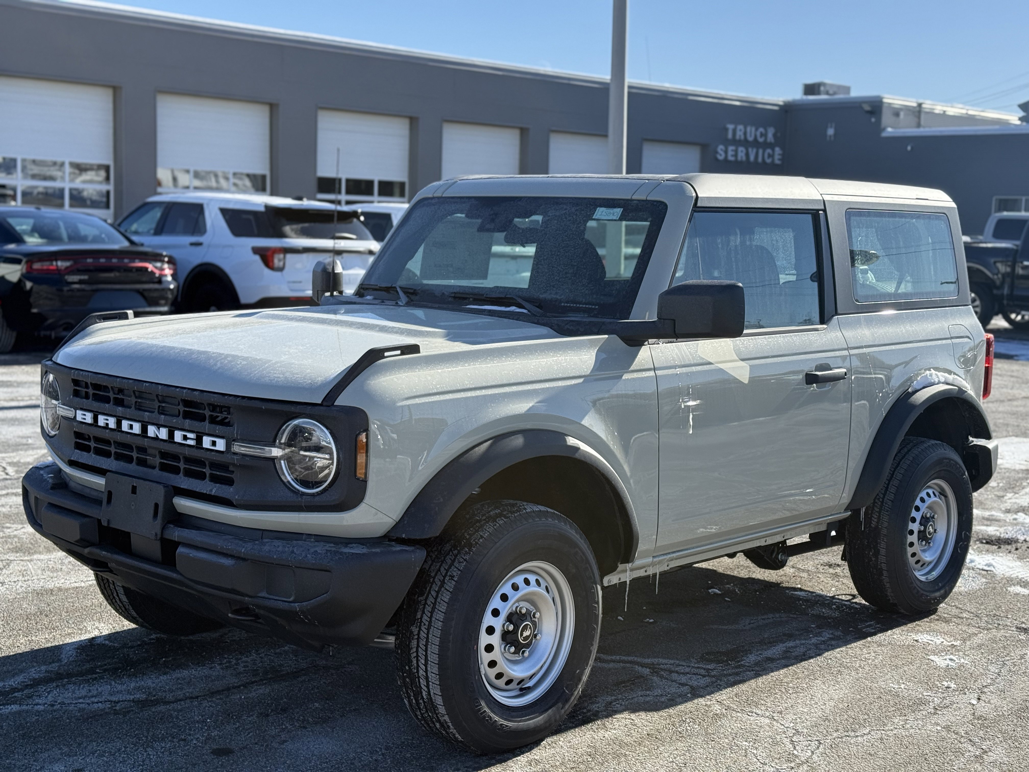 New 2025 Ford Bronco 2-Door AWD/4WD image 5