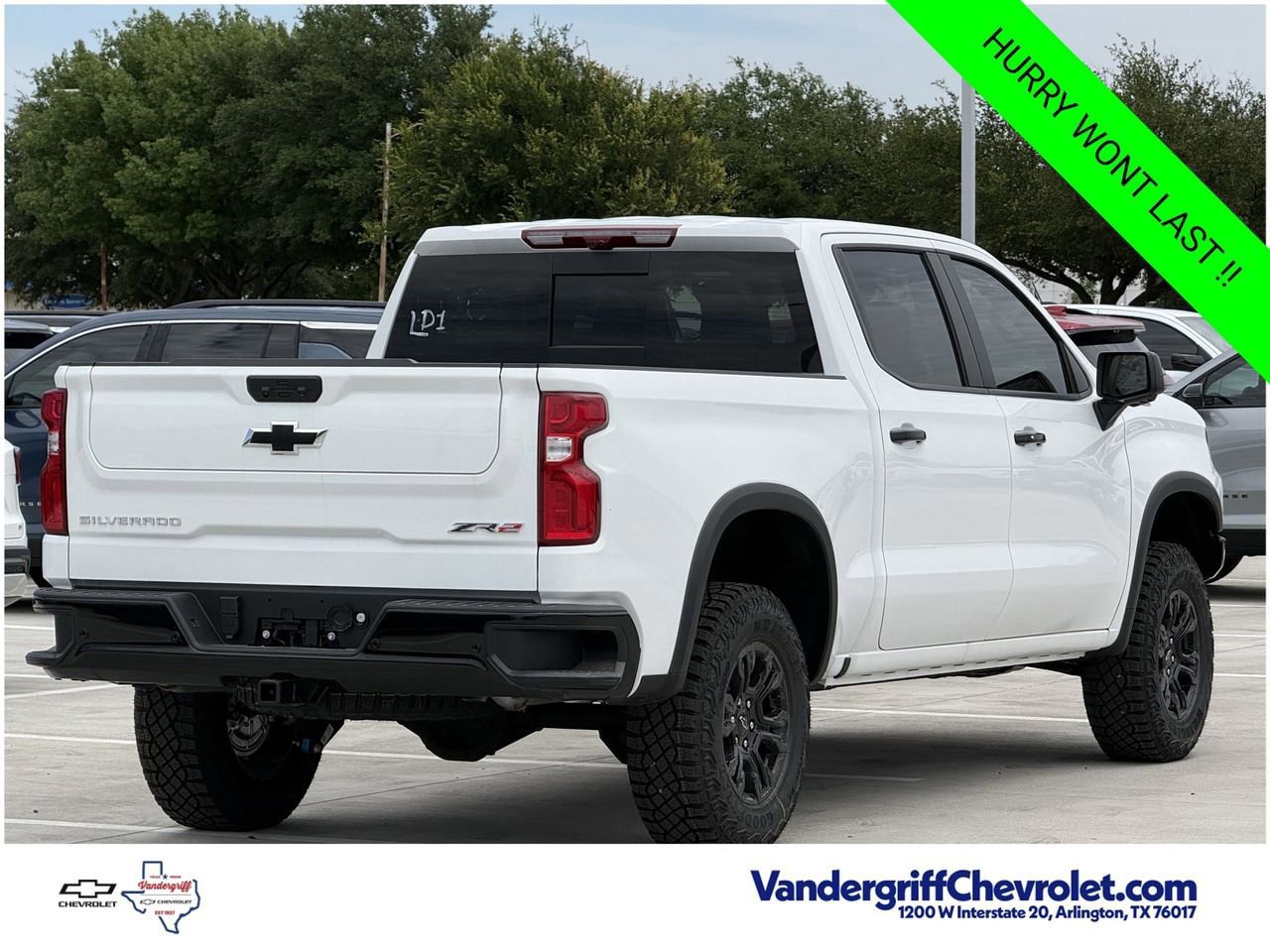 New 2026 Chevrolet Silverado 1500 ZR2 AWD/4WD image 4