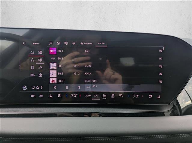 New 2025 Audi Q6 e-tron Premium Plus image 12