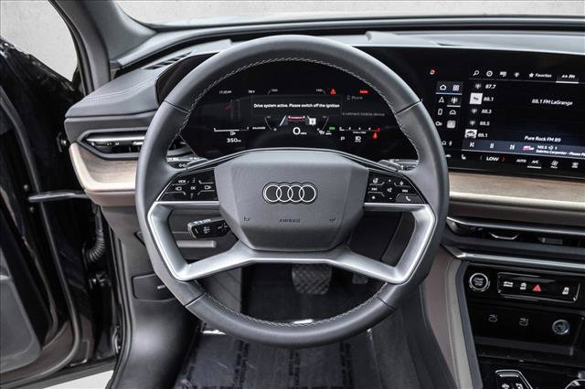 Used 2025 Audi Q5 Premium w/ Convenience Package AWD/4WD image 13