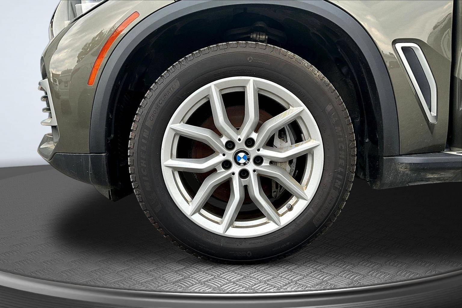 Used 2020 BMW X5 xDrive40i w/ Premium Package AWD/4WD image 36