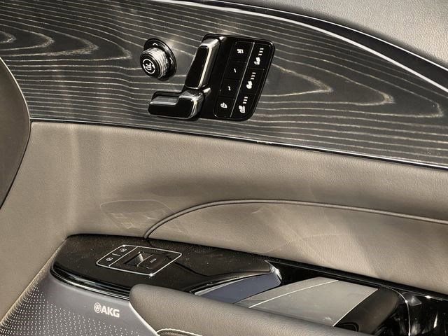 New 2026 Cadillac Lyriq V AWD/4WD image 21