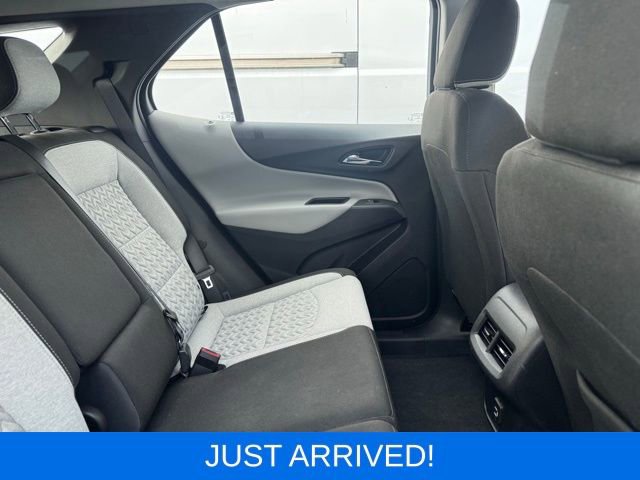 Used 2023 Chevrolet Equinox LS AWD/4WD image 12