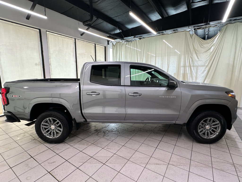 Certified 2026 Chevrolet Colorado LT w/ LT Convenience Package AWD/4WD image 5