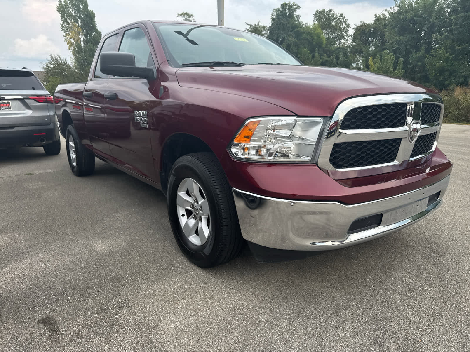 Used 2024 RAM 1500 Classic SLT image 3