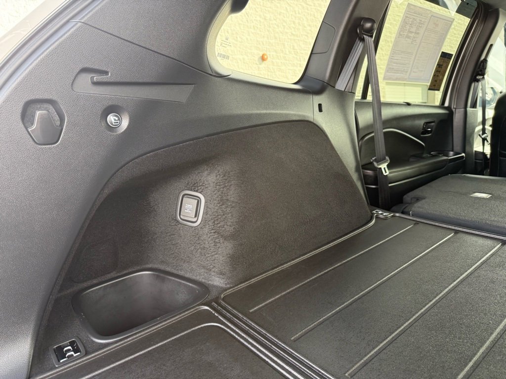 Used 2025 Honda Passport Black Edition image 18