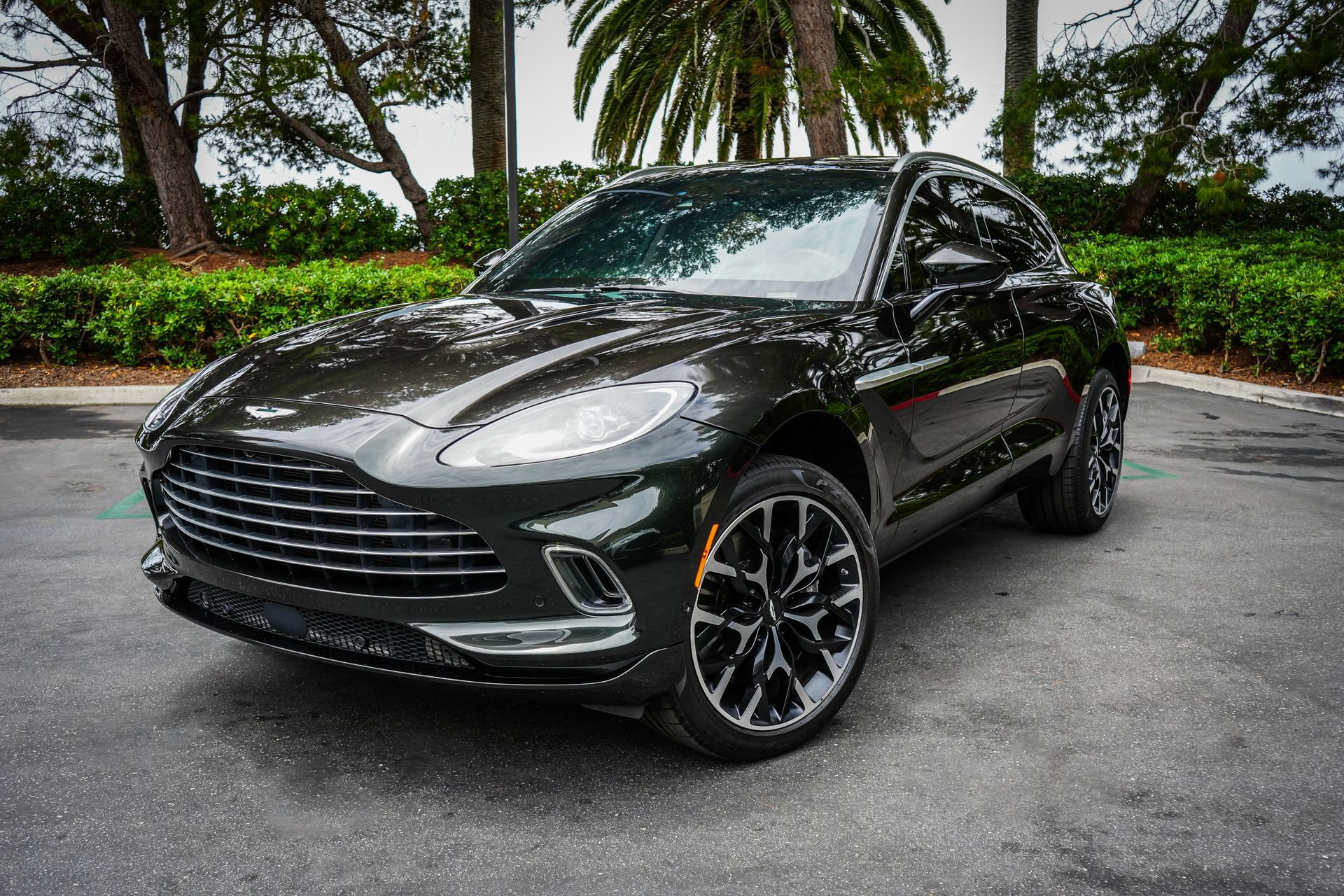 Used 2022 Aston Martin DBX AWD/4WD image 34