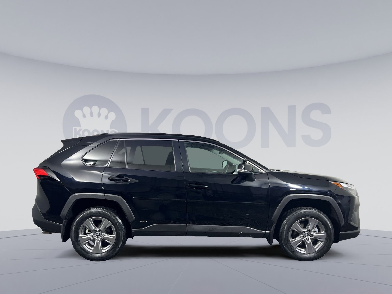 Used 2024 Toyota RAV4 XLE w/ Convenience Package AWD/4WD image 12