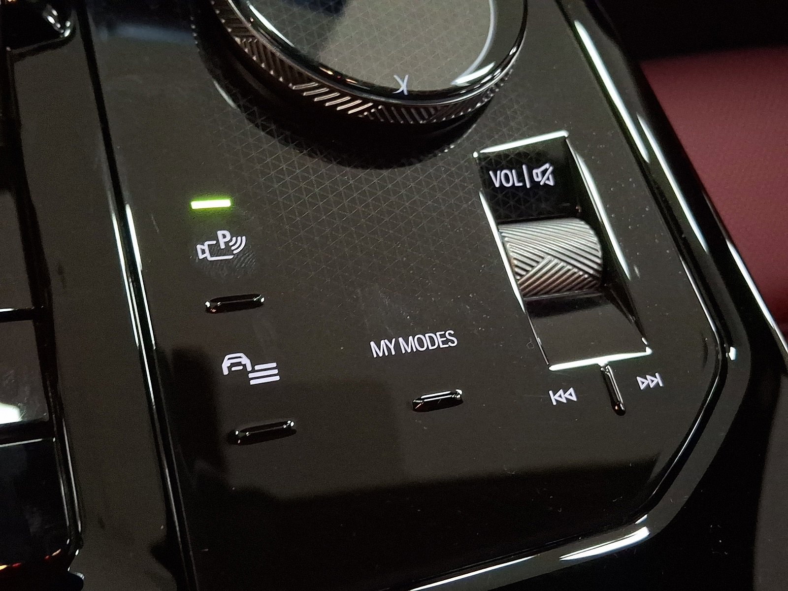 Used 2025 BMW i5 eDrive40i w/ M Sport Package image 21