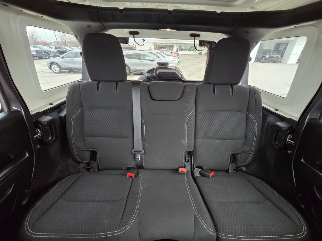 Used 2021 Jeep Wrangler Unlimited Sport image 29