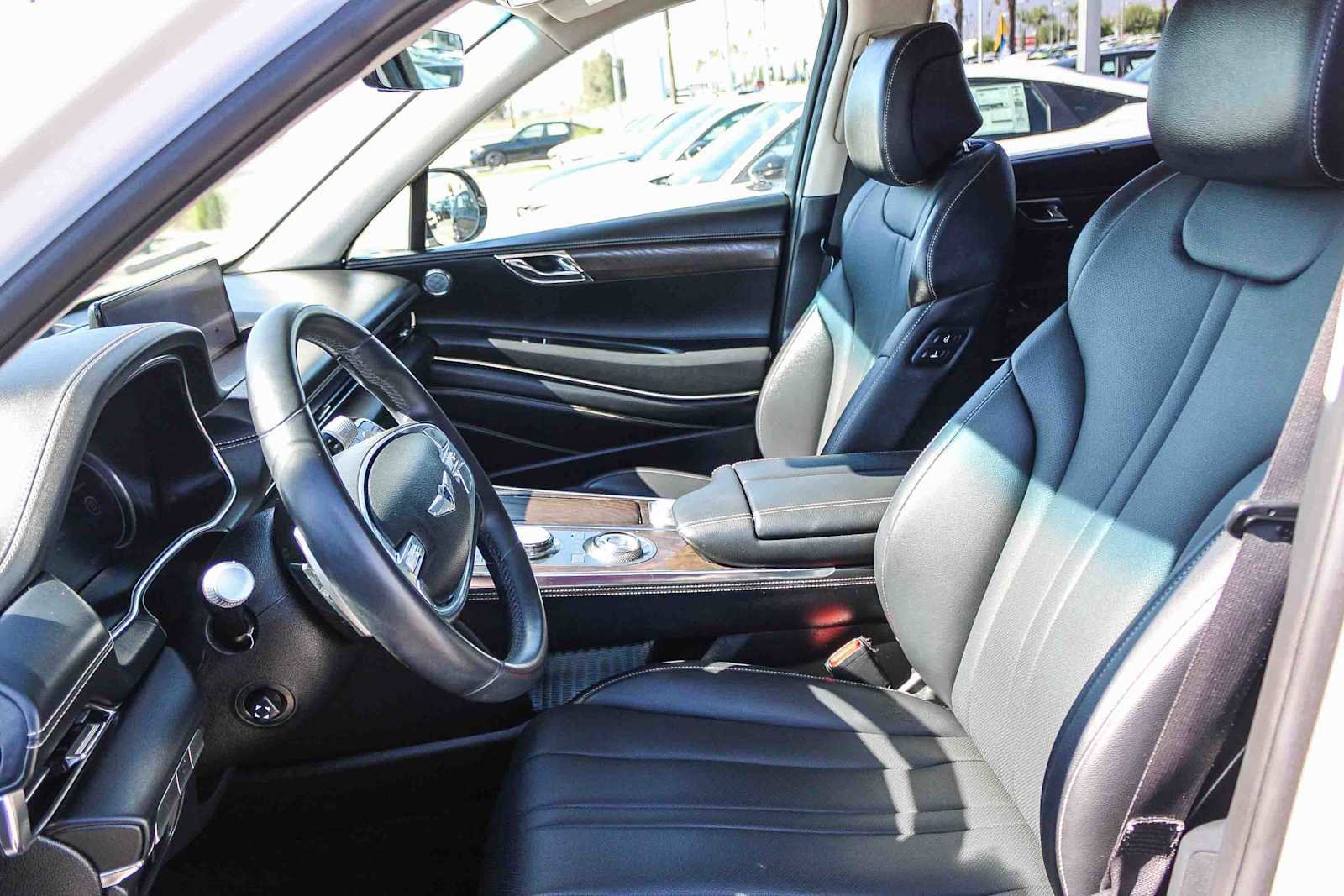 Used 2023 Genesis GV80 2.5T image 17