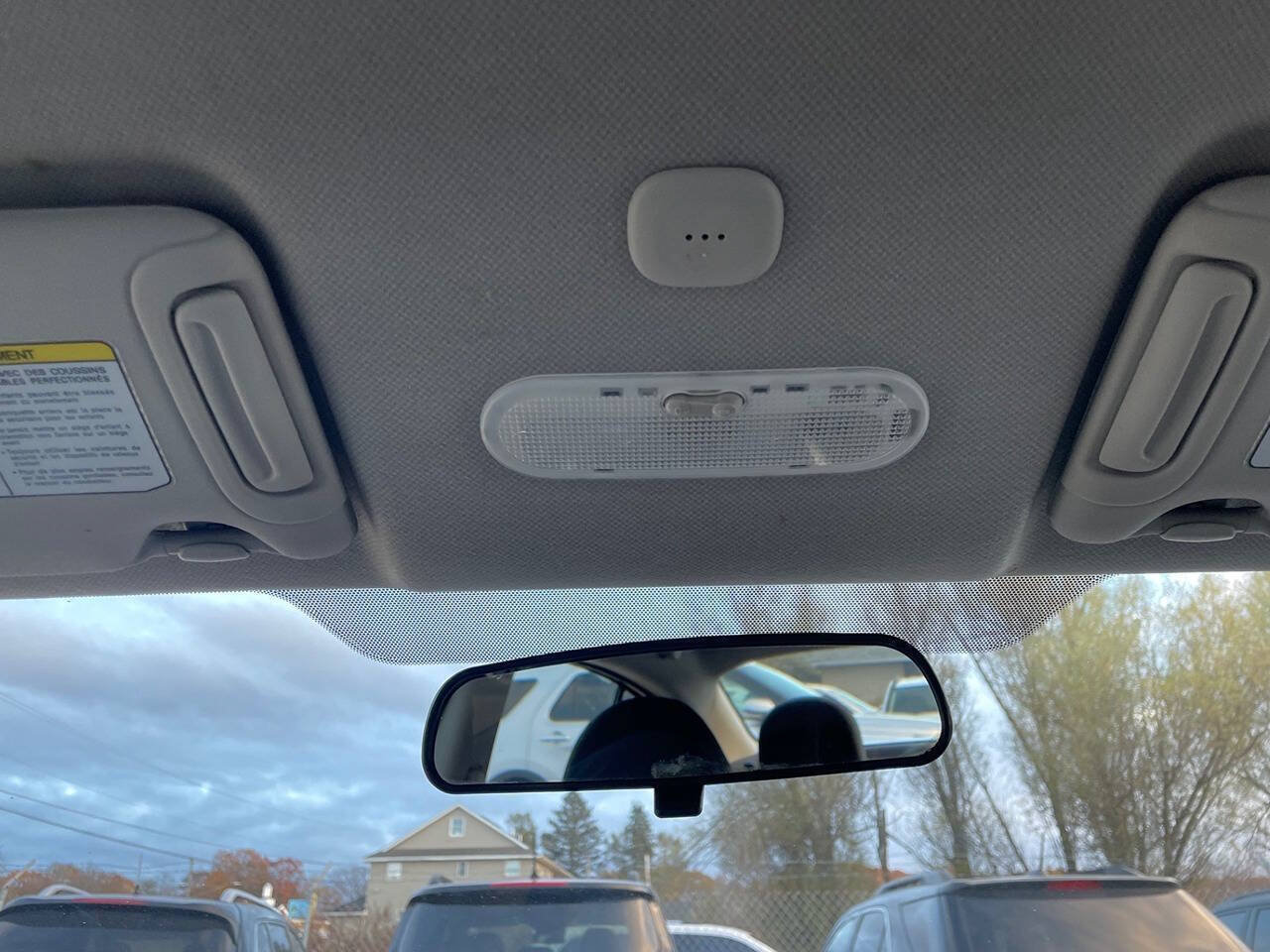 Used 2018 Nissan Versa SV FWD image 19