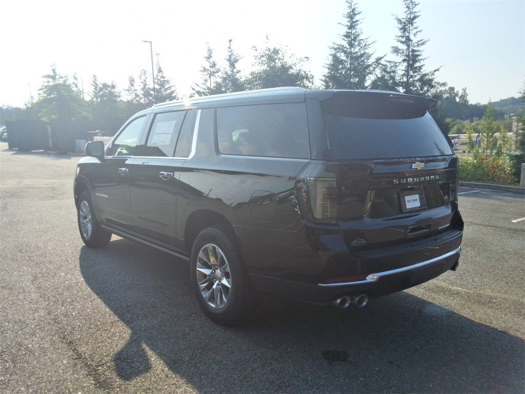 New 2026 Chevrolet Suburban Premier image 7