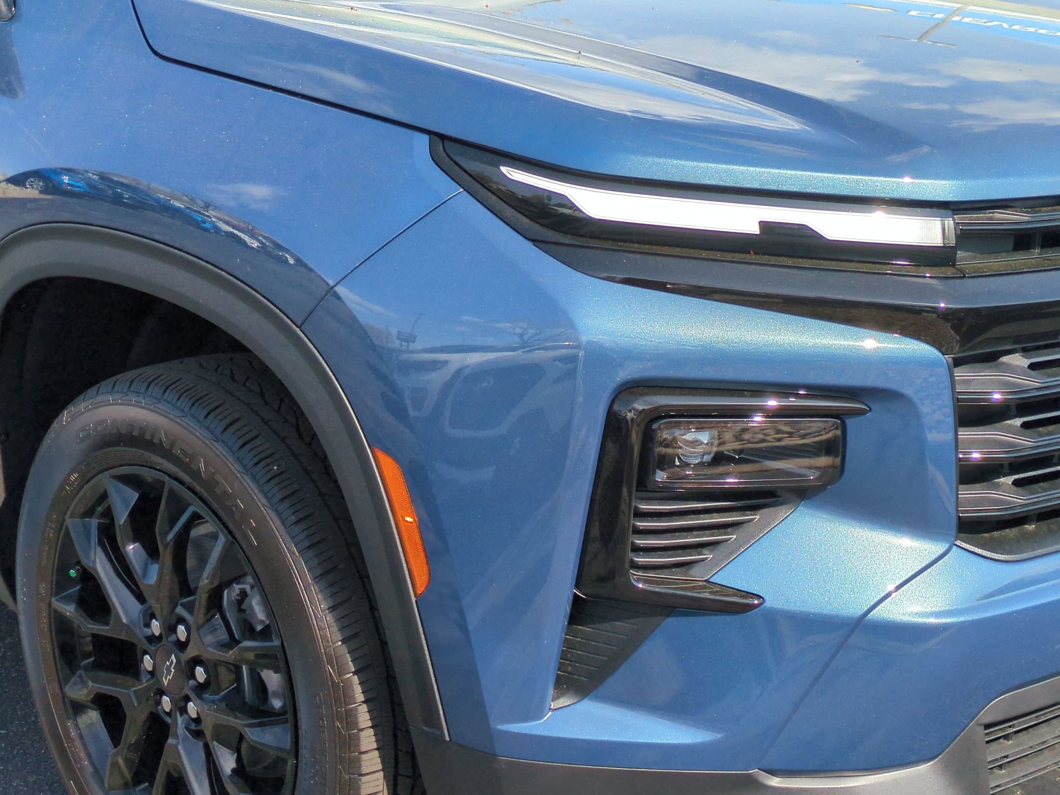 New 2026 Chevrolet Traverse LT w/ Midnight/Sport Edition FWD image 11