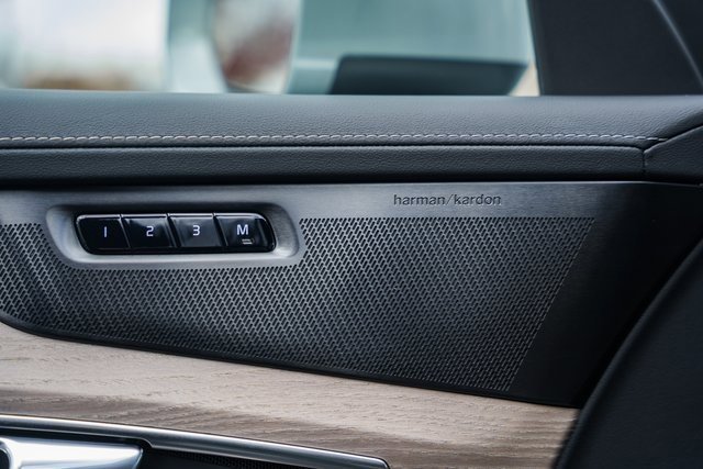 New 2026 Volvo XC90 B6 Plus w/ Protection Package Premier image 38