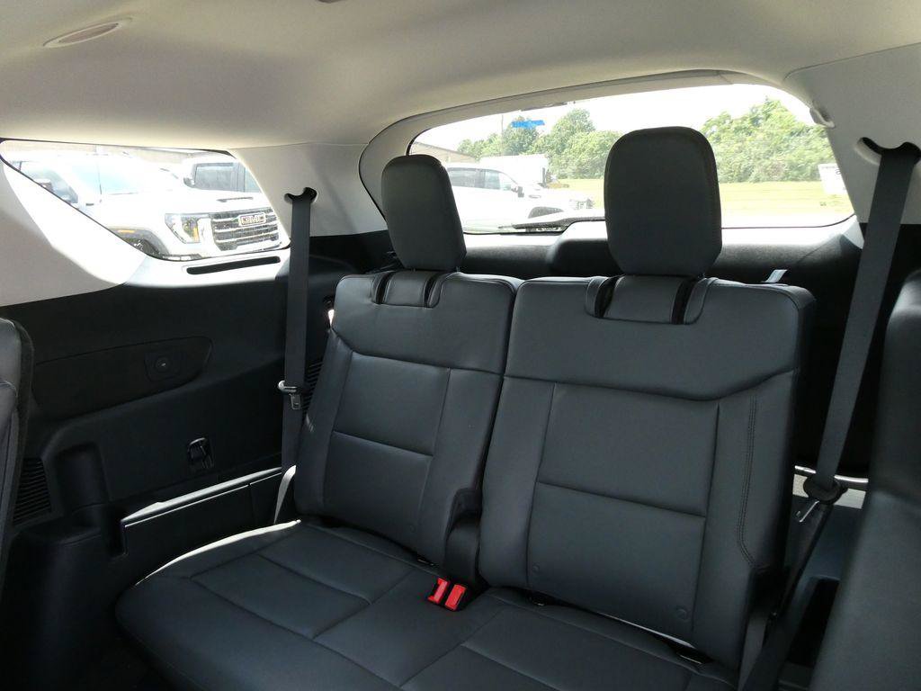 New 2026 Ford Explorer Active w/ Active Comfort Package AWD/4WD image 15