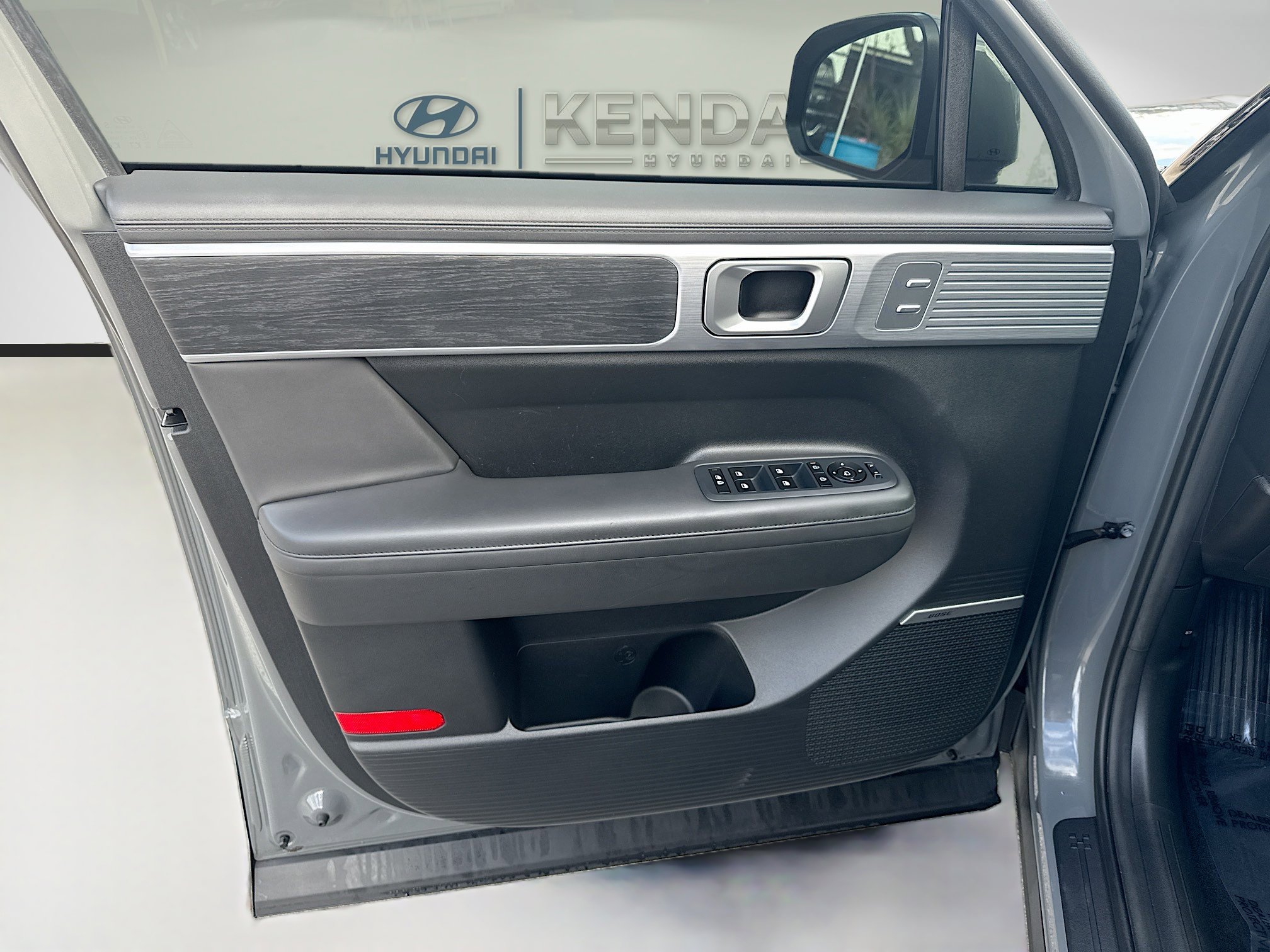 Used 2024 Hyundai Santa Fe Limited image 19