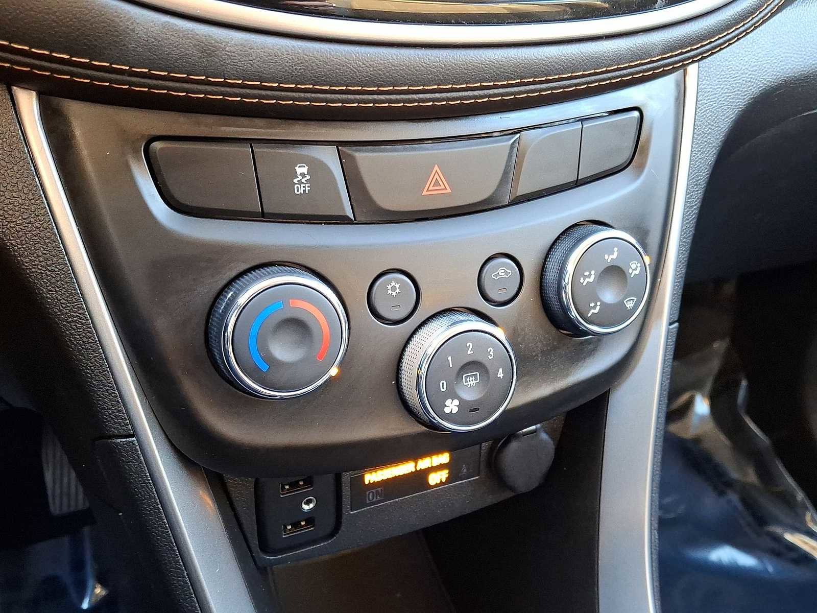 Certified 2019 Chevrolet Trax LT w/ LT Convenience Package image 23