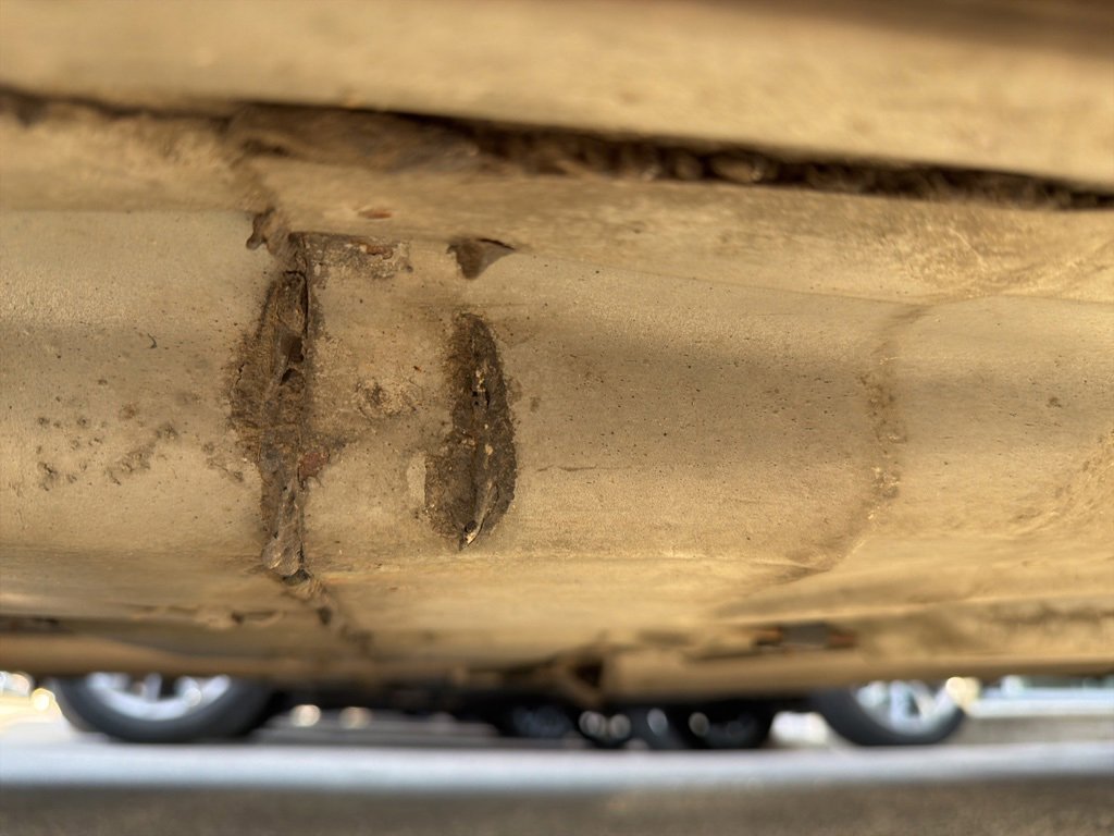 Used 2002 Cadillac De Ville DTS w/ Premium Equipment Pkg image 17