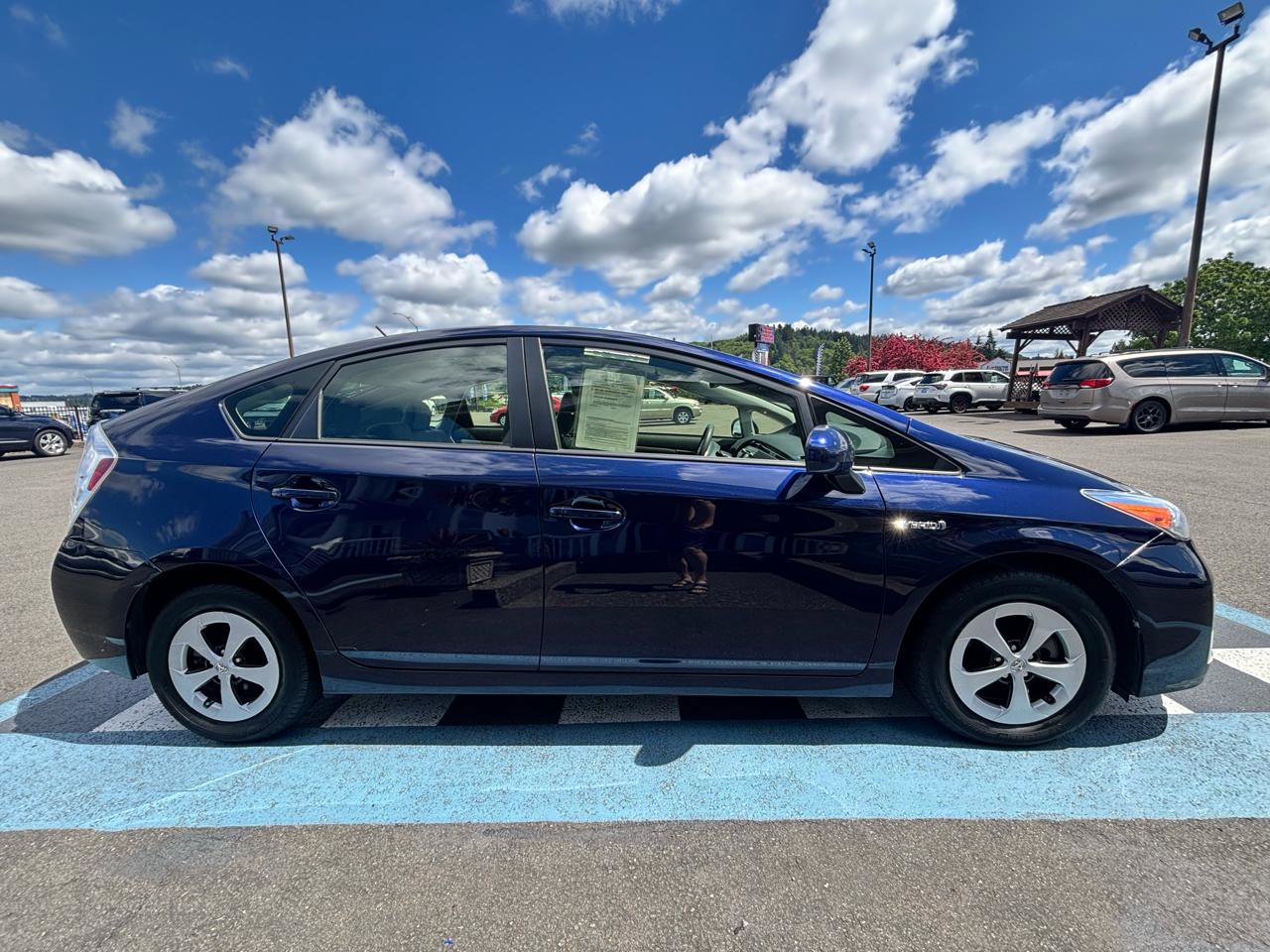 Used 2014 Toyota Prius Two FWD image 6