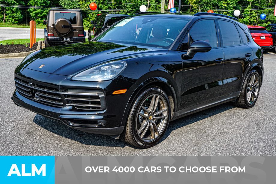 Used 2023 Porsche Cayenne S Platinum w/ Premium Package Plus AWD/4WD image 2