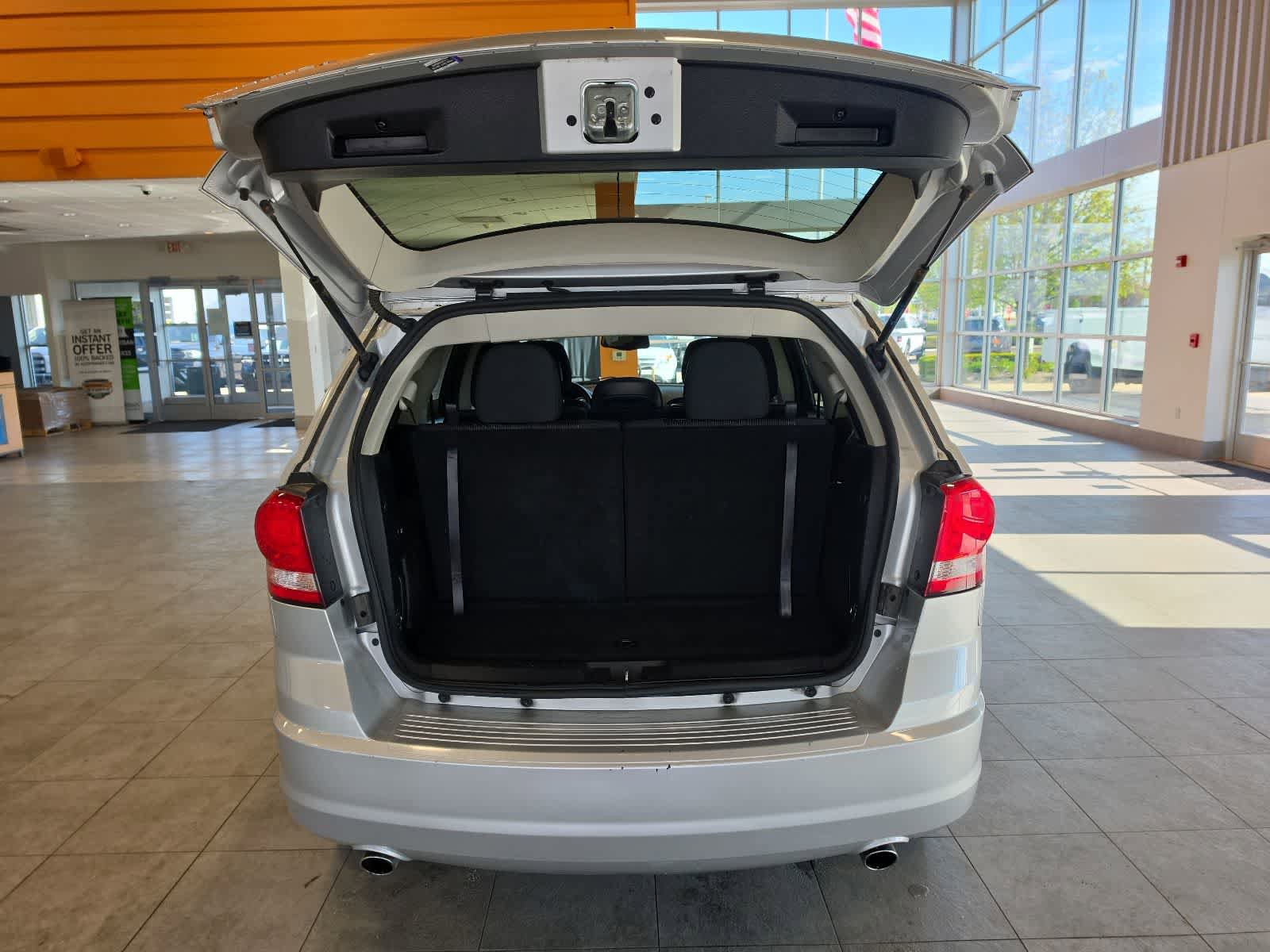 Used 2011 Dodge Journey Crew FWD image 31