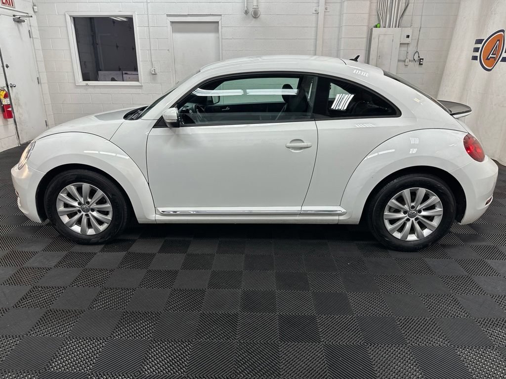 Used 2019 Volkswagen Beetle 2.0T S FWD image 6