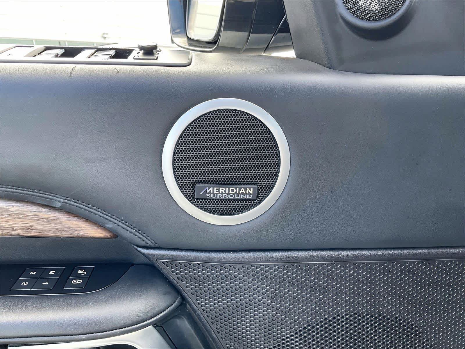 Used 2018 Land Rover Discovery HSE Luxury AWD/4WD image 36