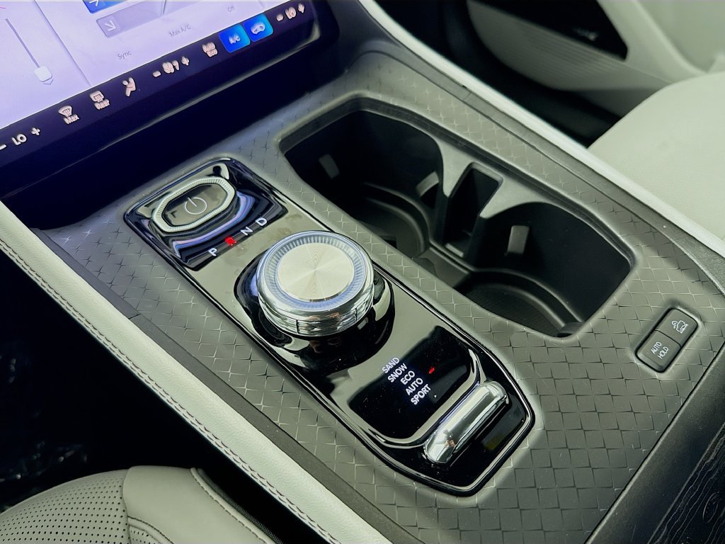 New 2025 Jeep Wagoneer S Limited AWD/4WD image 17