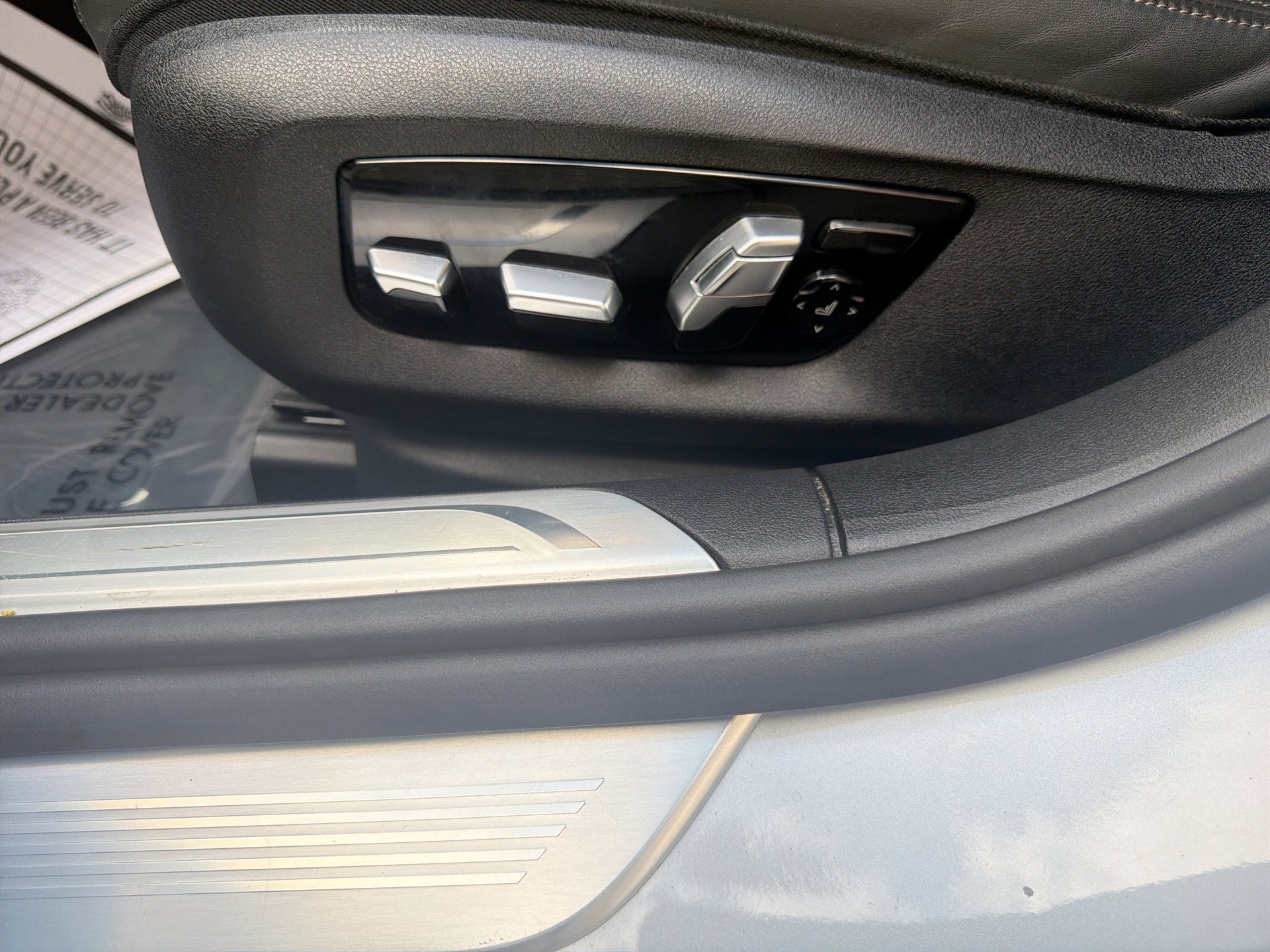 Used 2019 BMW 750i RWD image 14