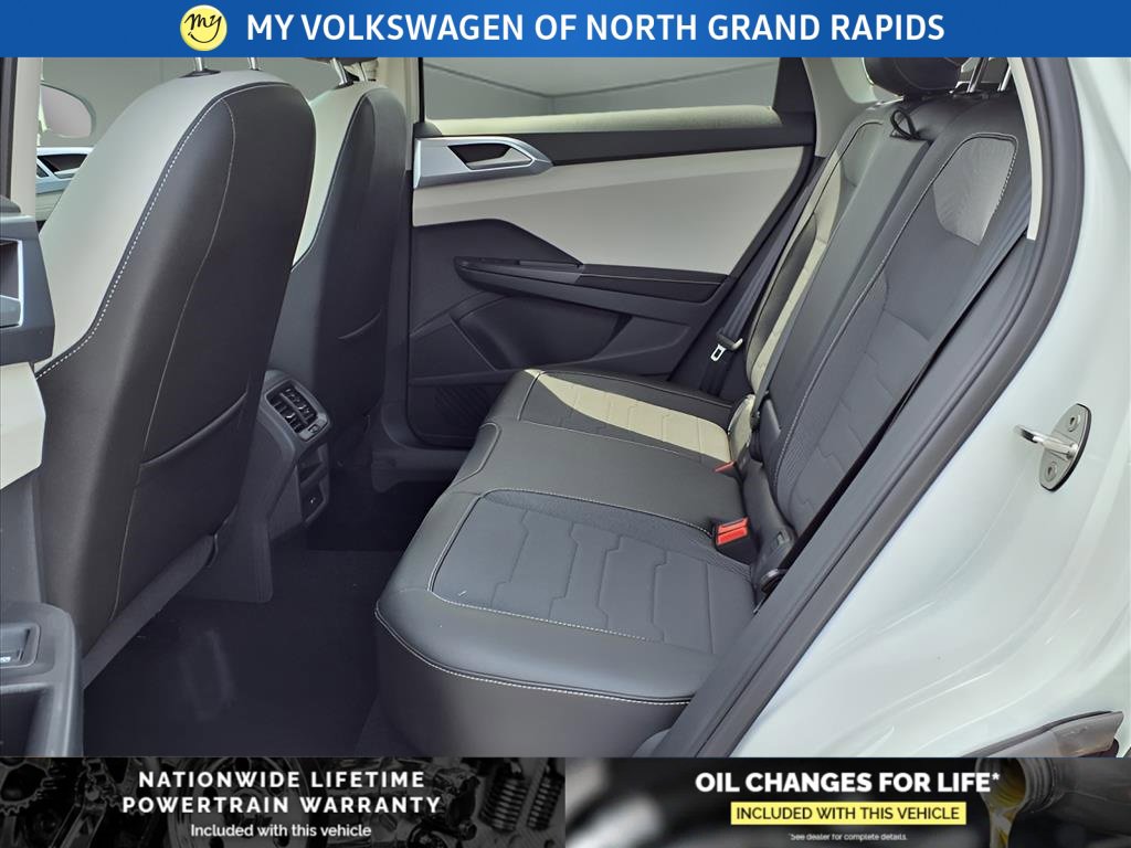 New 2025 Volkswagen Taos SE image 15