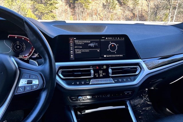 Used 2019 BMW 330i xDrive Sedan w/ Convenience Package image 9