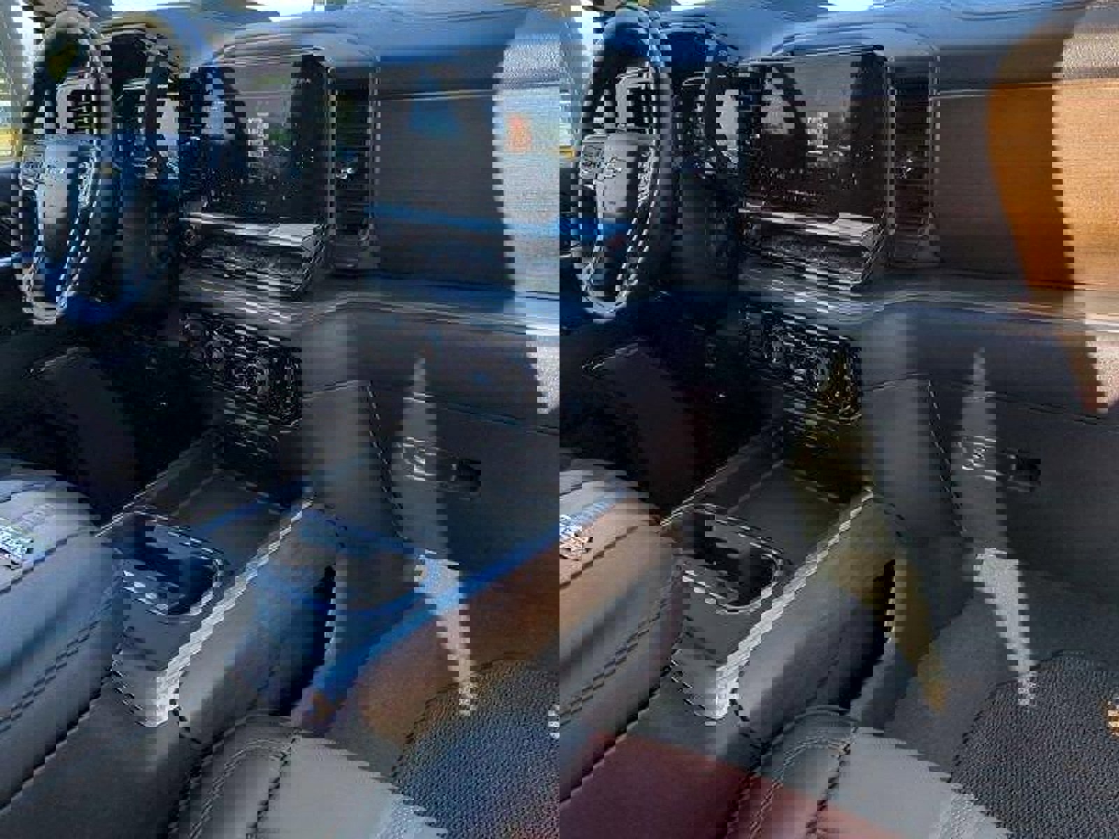 Certified 2024 Chevrolet Silverado 3500 High Country w/ High Country Premium Package AWD/4WD image 29