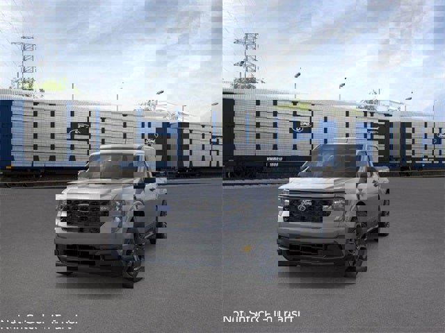 New 2025 Ford Maverick XLT image 3