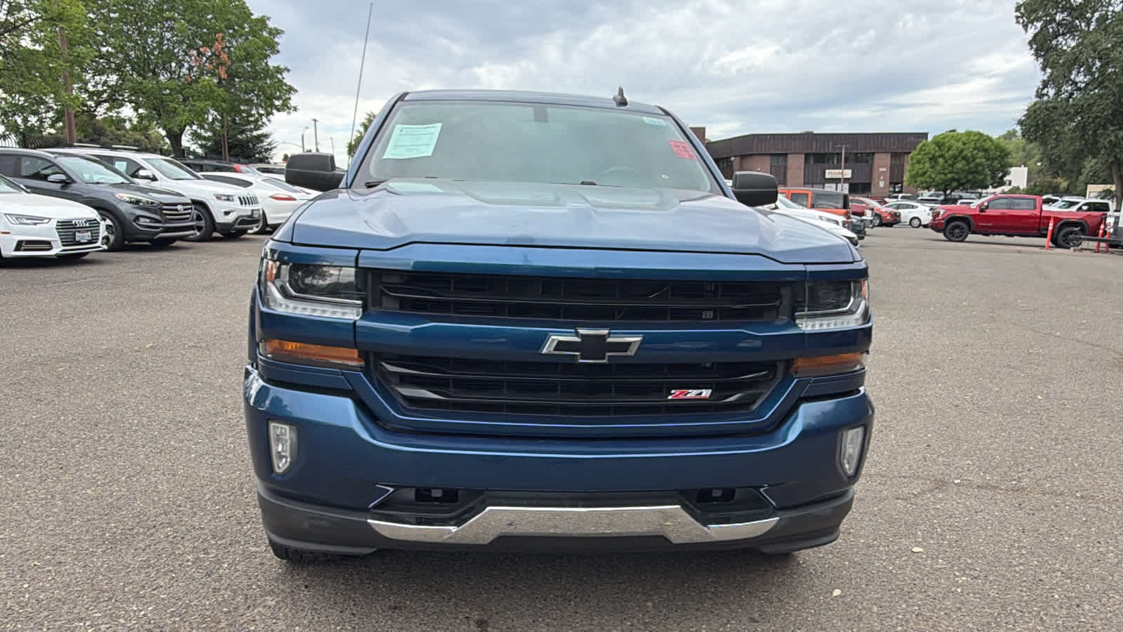 Used 2017 Chevrolet Silverado 1500 LT w/ All Star Edition AWD/4WD image 2