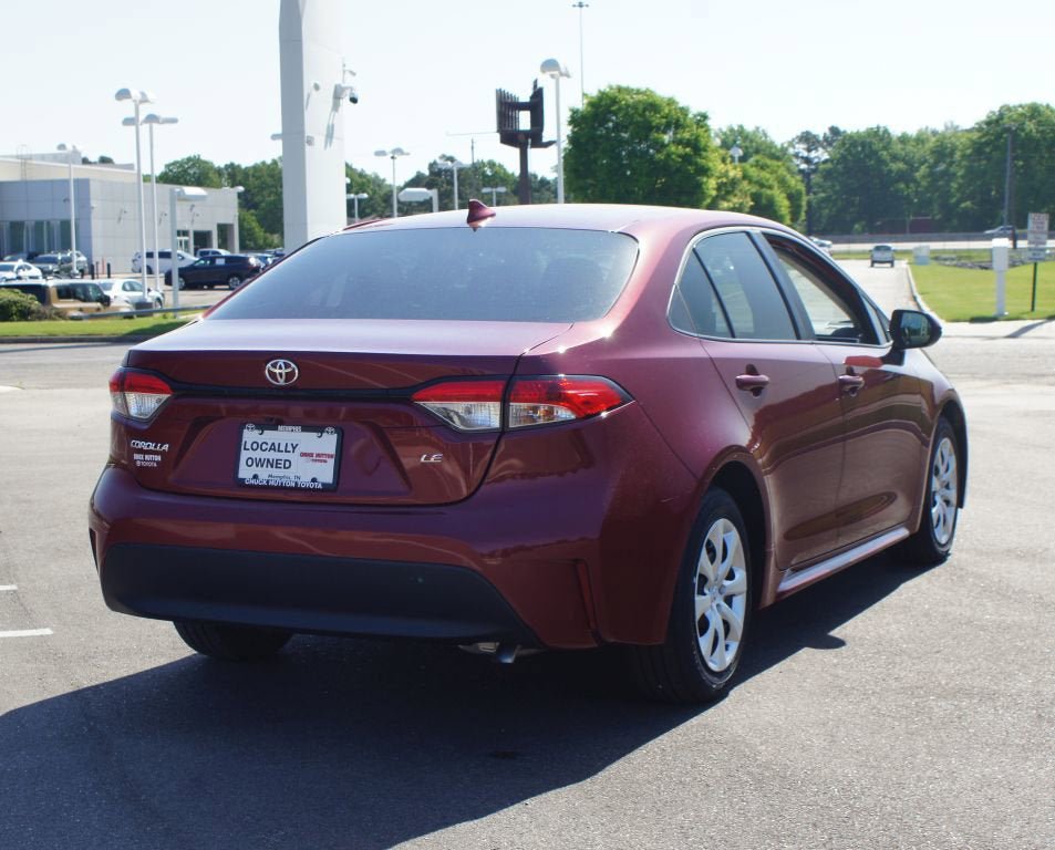 Used 2025 Toyota Corolla LE image 18
