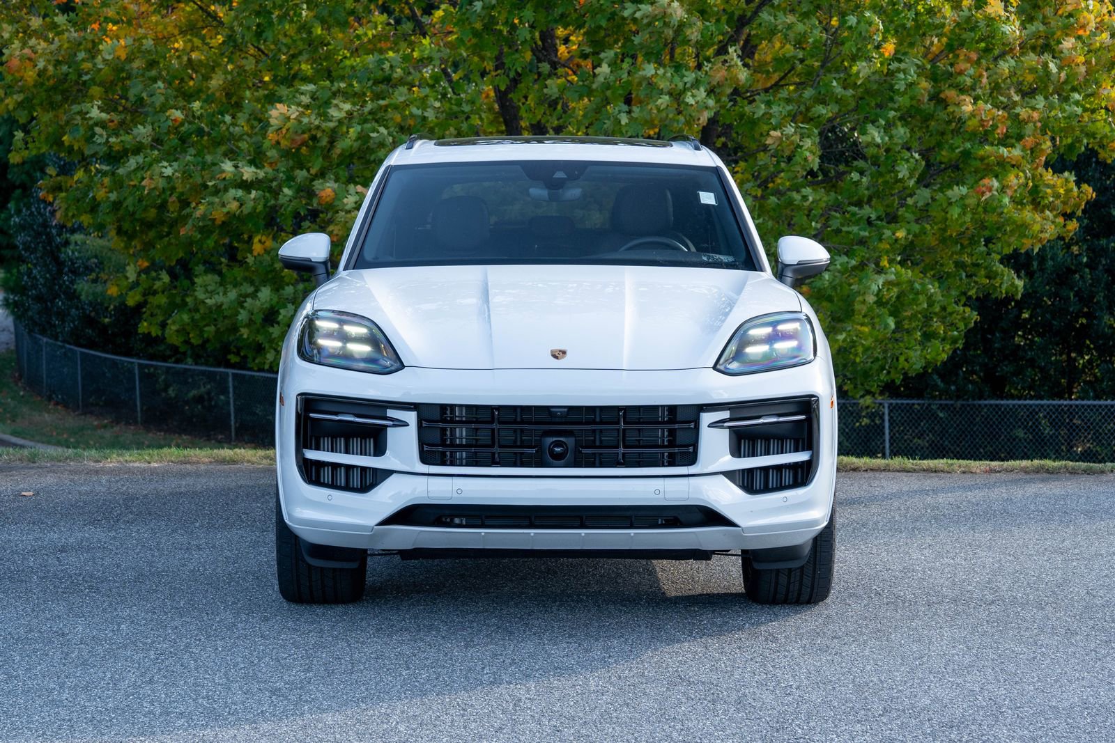 Certified 2025 Porsche Cayenne image 10
