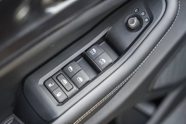 Used 2023 Jeep Grand Cherokee Altitude AWD/4WD image 44