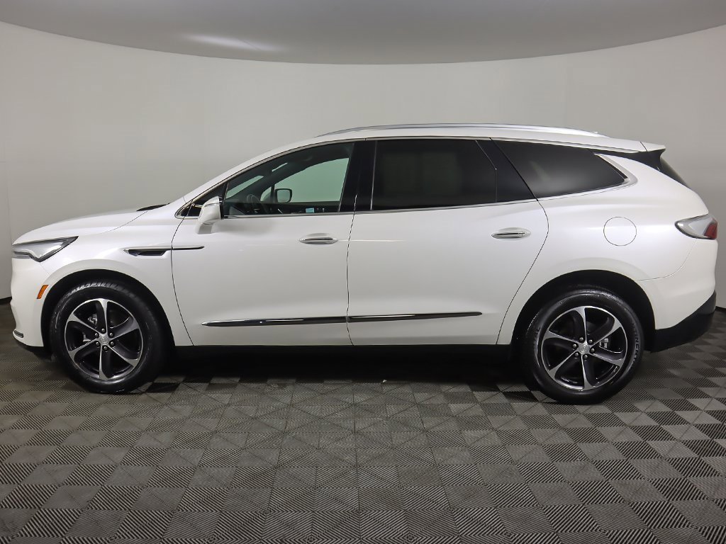 Used 2022 Buick Enclave Essence w/ Experience Buick Package image 18