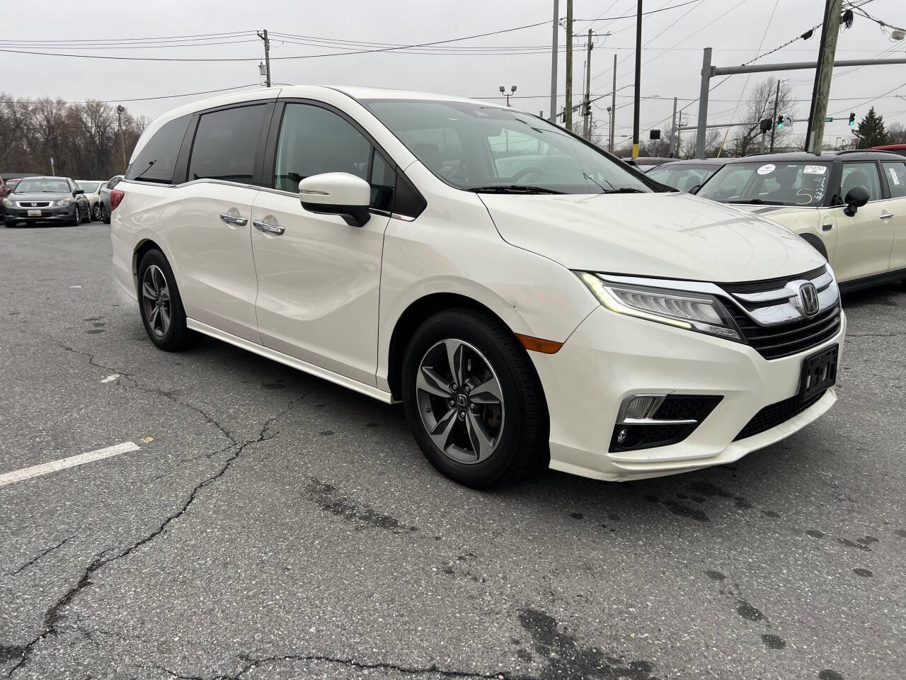 Used 2018 Honda Odyssey Touring image 3
