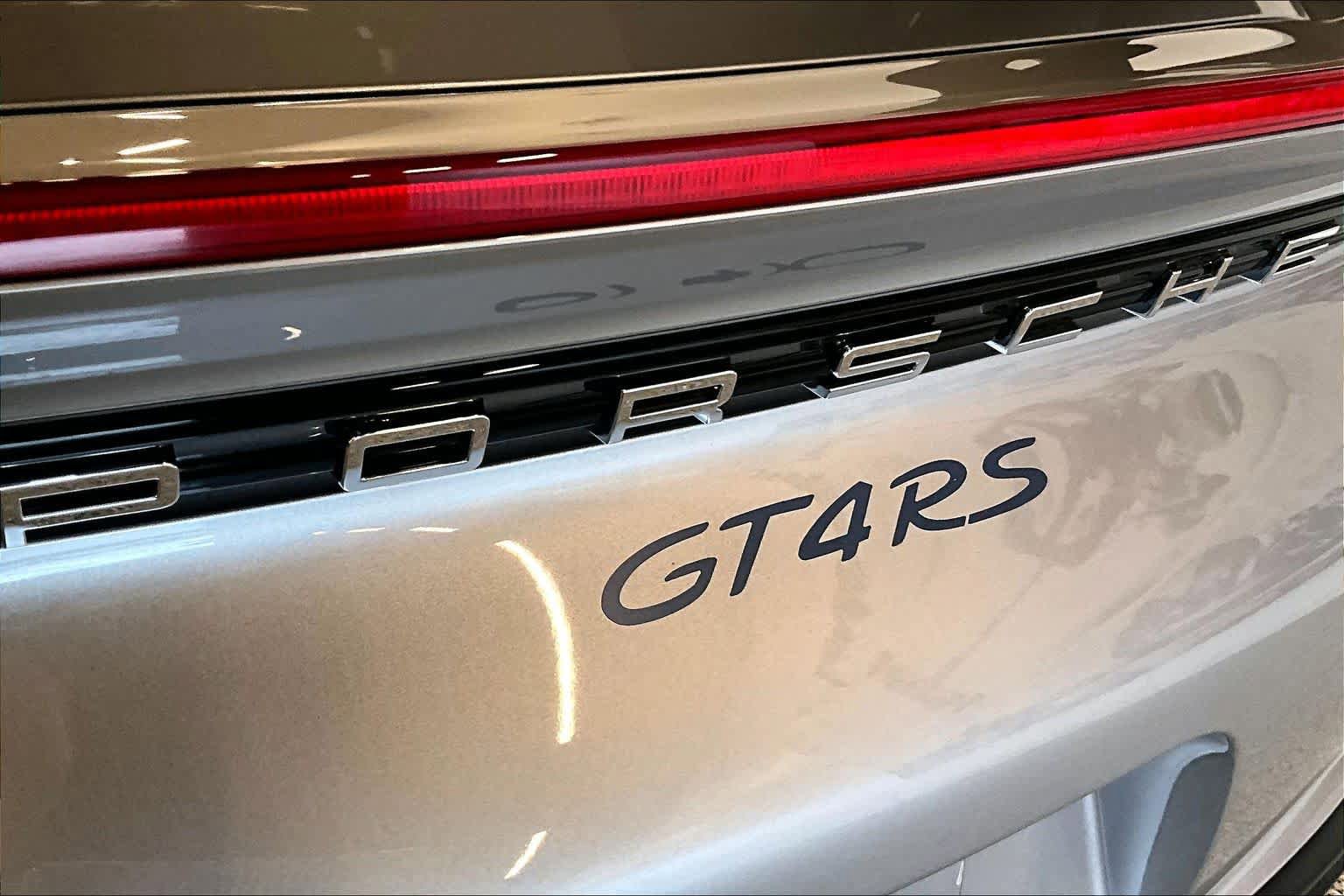 Used 2025 Porsche 718 Cayman GT4 RS RWD image 34