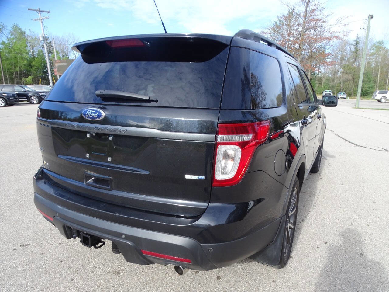 Used 2015 Ford Explorer AWD XLT w/ Equipment Group 202A image 12