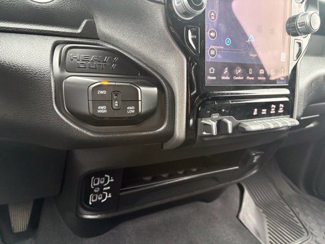 Used 2025 RAM 2500 Tradesman AWD/4WD image 31