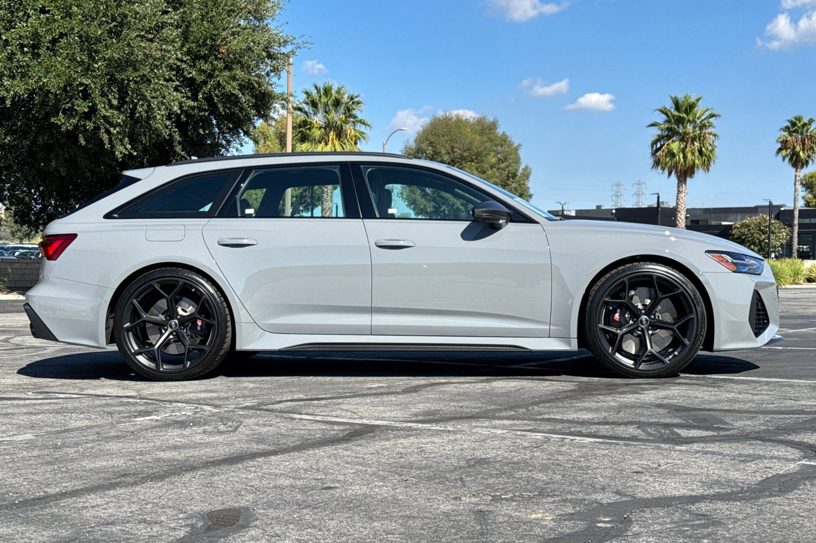 New 2026 Audi RS 6 performance image 3