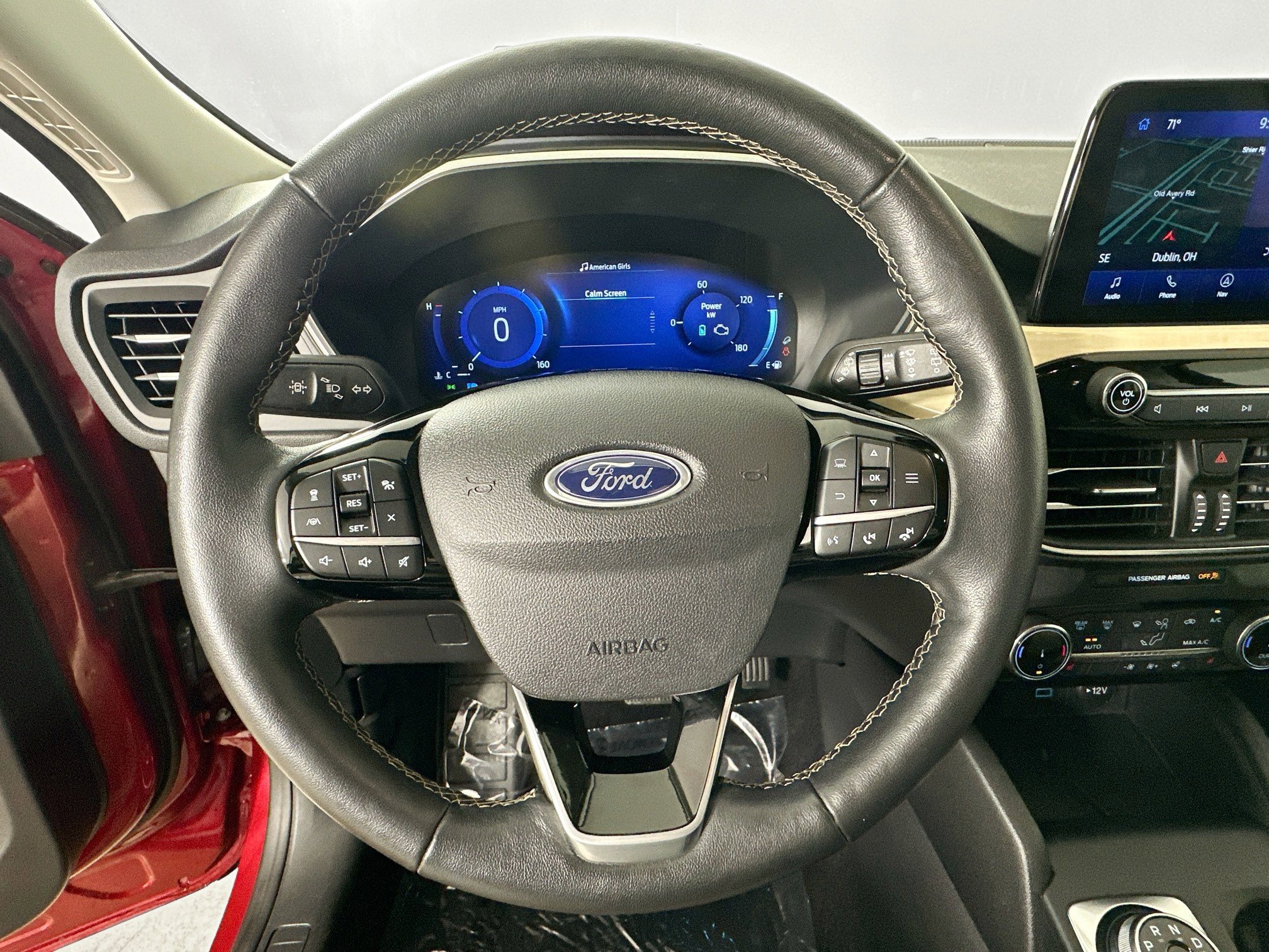 Used 2022 Ford Escape Titanium w/ Titanium Premium Package image 12