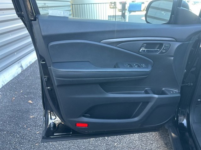 Used 2022 Honda Pilot Special Edition image 11