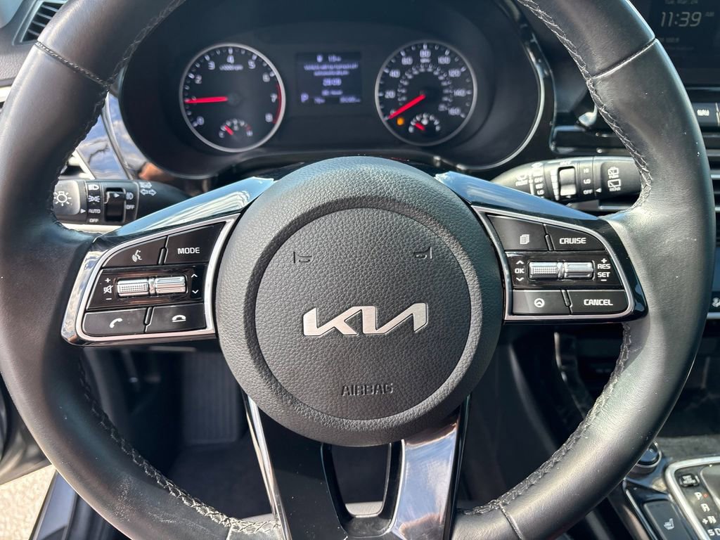 Used 2023 Kia Seltos EX image 15