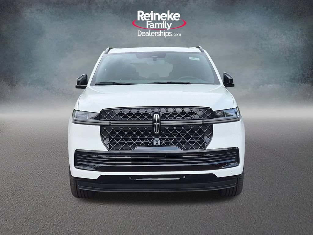 New 2027 Lincoln Navigator Reserve w/ Jet Appearance Package AWD/4WD image 2