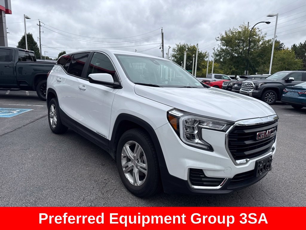 Used 2024 GMC Terrain SLE AWD/4WD image 9